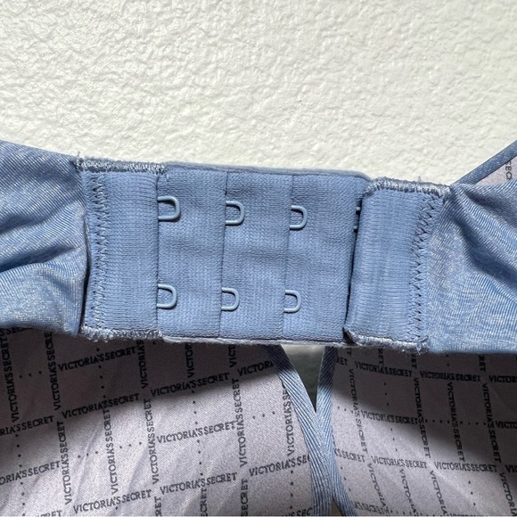 Blue Victoria’s Secret Padded Perfect Coverage Bra Underwire - Picture 10 of 10